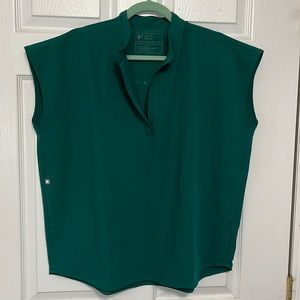 Figs Rafaela top Hunter green